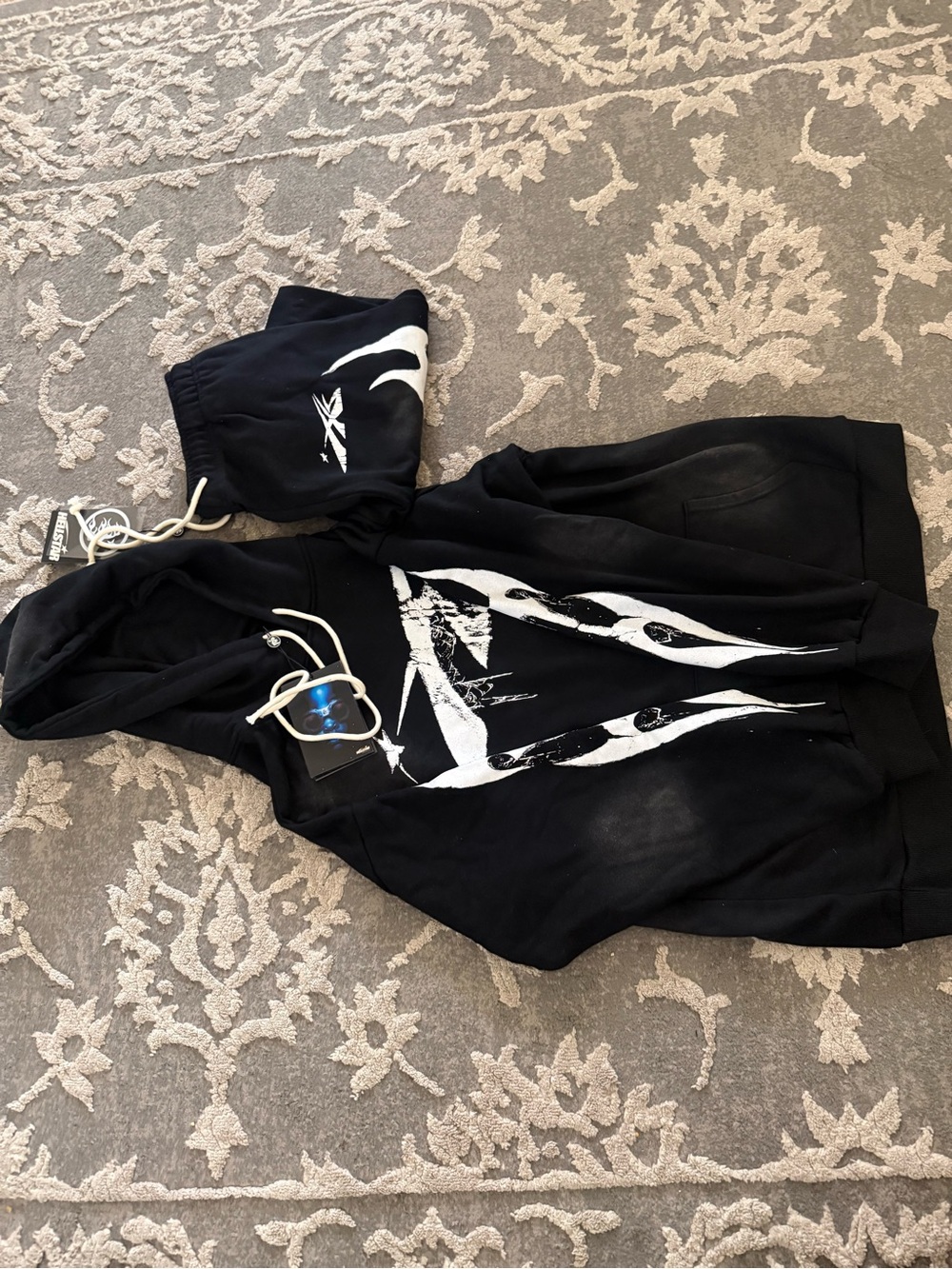 Hellstart tracksuits - Picture 4 of 6